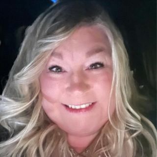 Kristi Strouf, notary public in Sidney